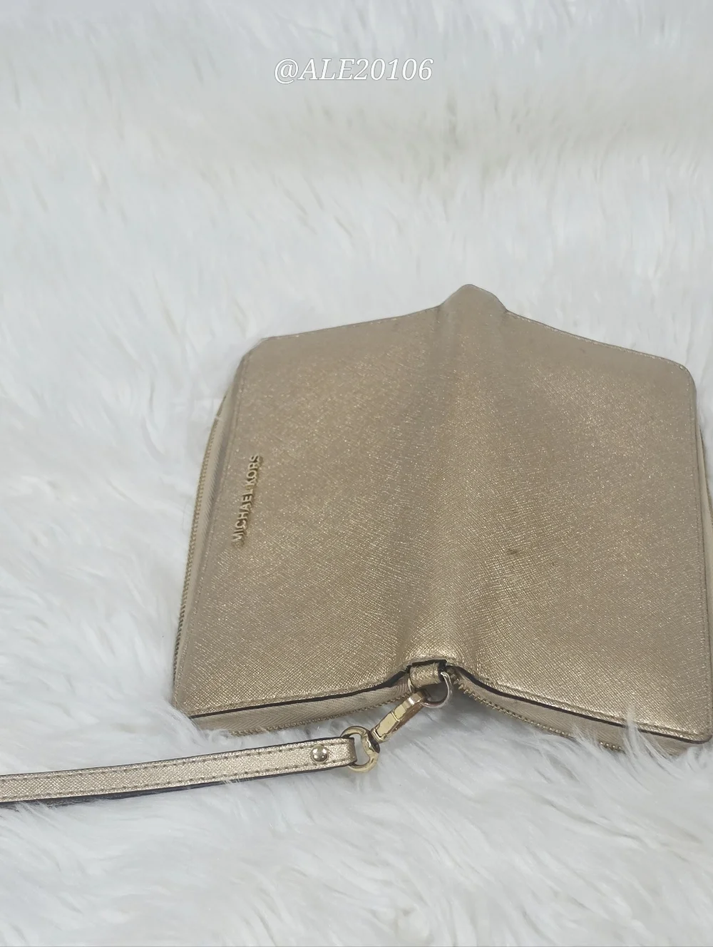 Michael Kors Gold Zip Around Wallet Wristlet Saffiano Leather Clutch